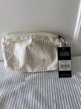 ALOHA Collection Malu Glow Mini Pouch